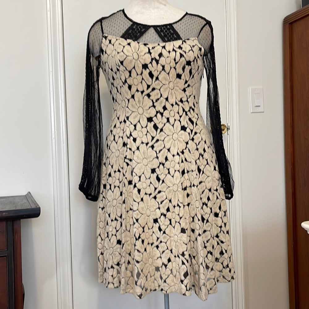 Ryu black and tan lace dress, size M , EUC.